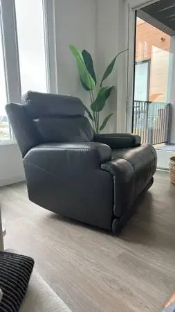 Zero Gravity recliner