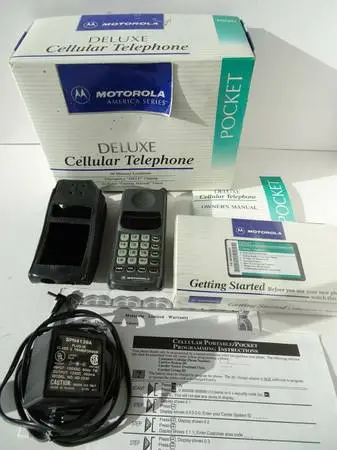Vintage 1994 MOTOROLA Deluxe Cellular Pocket Phone 34644A, WORKS!