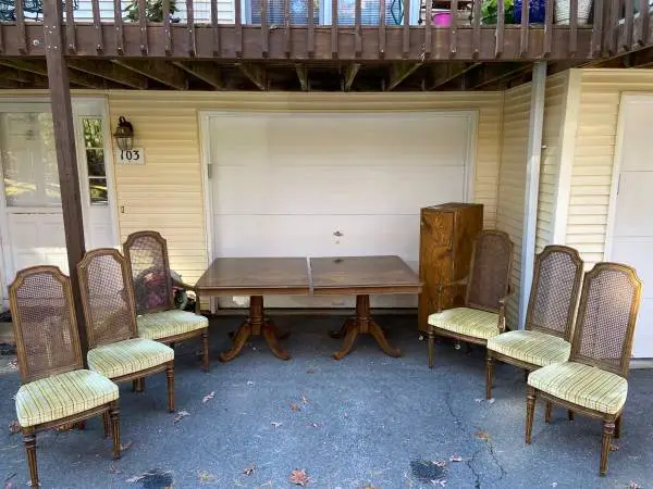 Complete Dinette Set (Henredon)