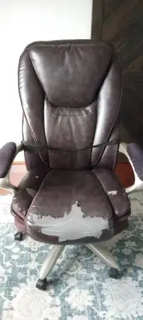 Serta Big/Tall Exec Chair (Peeling)