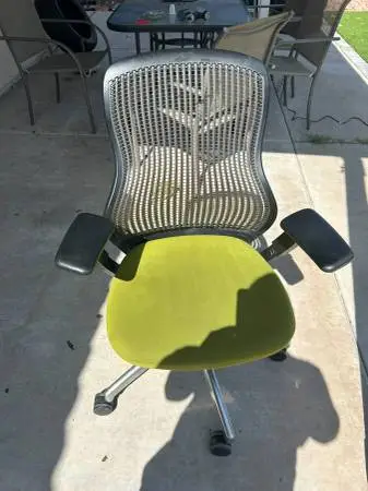 Knoll Re-Generation Ergonomic Office Chair