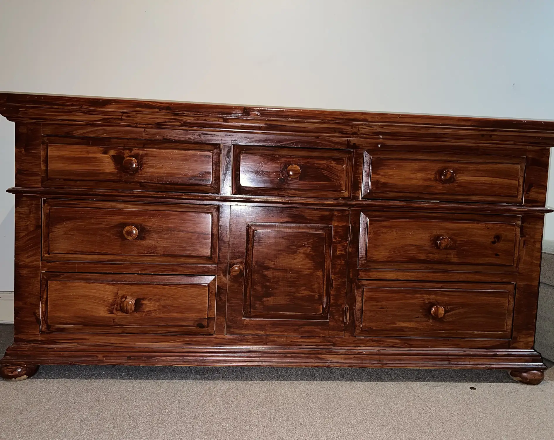 Wood Dresser 9 drawers