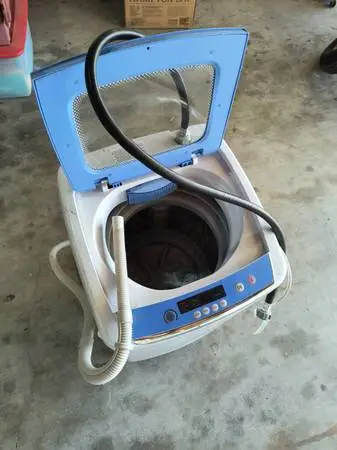 Tiny washing machine