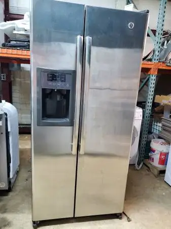GE Side by Side Stainless Steel Fridge with Ice Maker