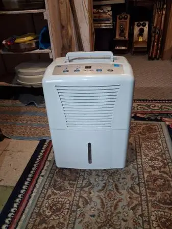 General Electric 30 pint Dehumidifier