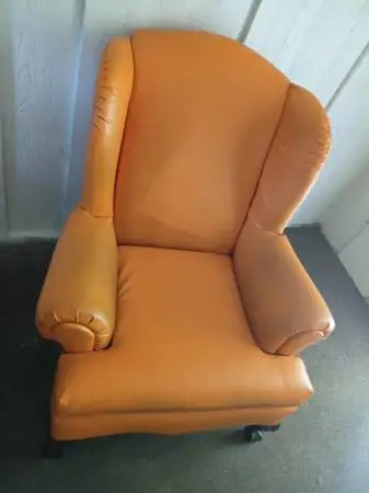 orange color chair/ single seat sofa ASAPSilla o sofá individual de co