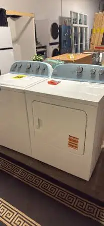 New Whirlpool Washer dryer set super capacity lots of cycles