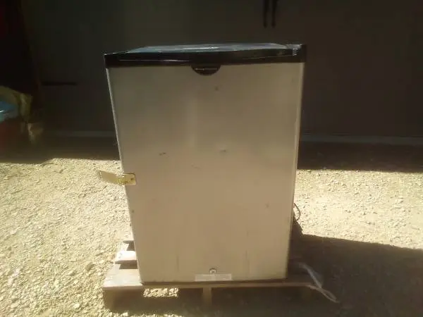 Refrigerator