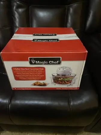 New Magic Chef  3 Gal. Glass Bowl Convection Oven