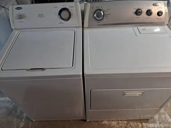 Whirlpool Washer dryer 24in washer. EXCELLENT CONDITION.