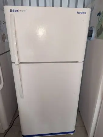 Fisherbrand Isotemp Commercial Fridge / Top Freezer
