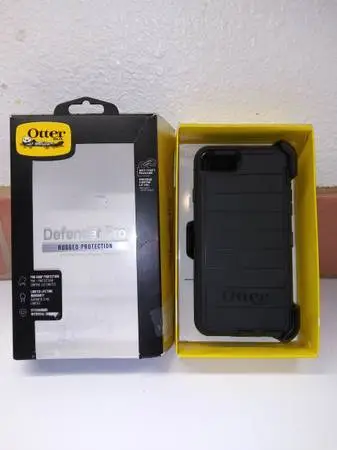 NEW $50 OtterBox Defender PRO case for iPhone 6/6s... cheap