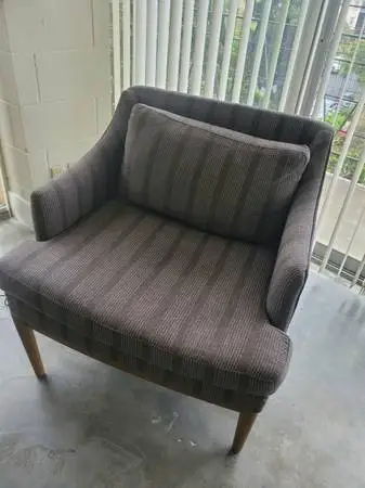 Sofa, Comfy chair