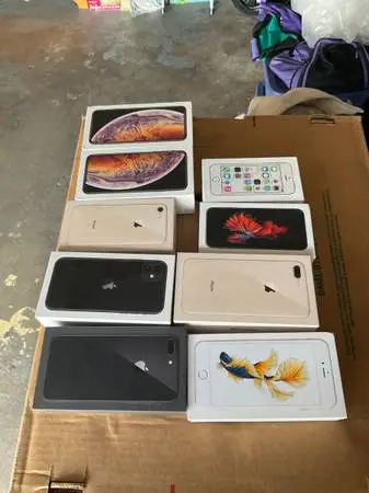 IPHONE BOXES - LIKE NEW