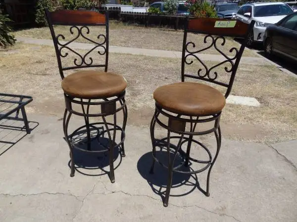 Set of 2 faux wrought iron bar stools