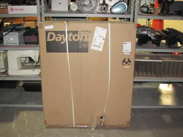 NEW IN BOX: Dayton 1RWB5B 30 commercial air circulator pedestal fan
