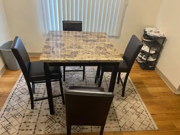 Dining room table set
