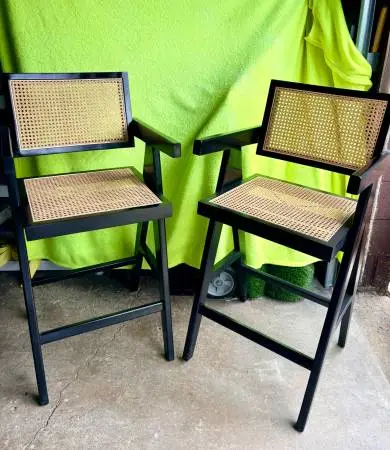 NEW Modern wood and rattan barstool set