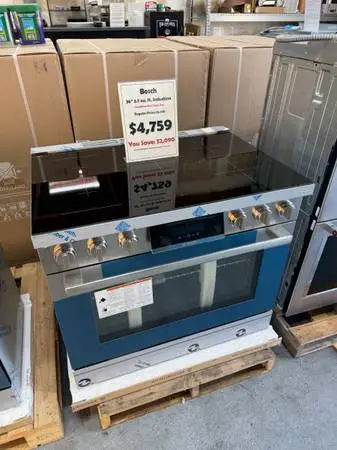 Bosch 800 Series 36” Industrial-Style Induction Range – HIS8655U | New