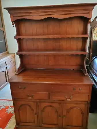Formal Dining Table  large drop leaves - $70 now and 4 nice chairs