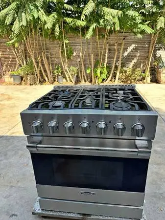 30 Viking D3  Stainless Stove Range