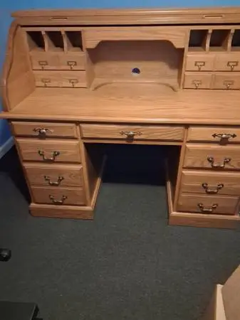 Roll top desk