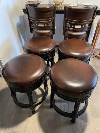 ****Lots of Furniture / Mirrors / Garden for Sale (See Pics)