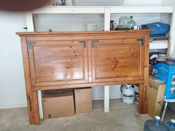 Wood King Bedframe
