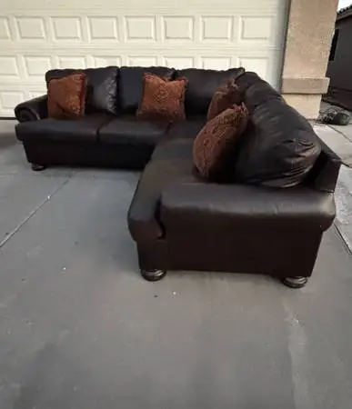DARK BROWN GENUINE LEATHER SECTIONAL BY ASHLEY FURNITURE, DELIVERY INCLUDED