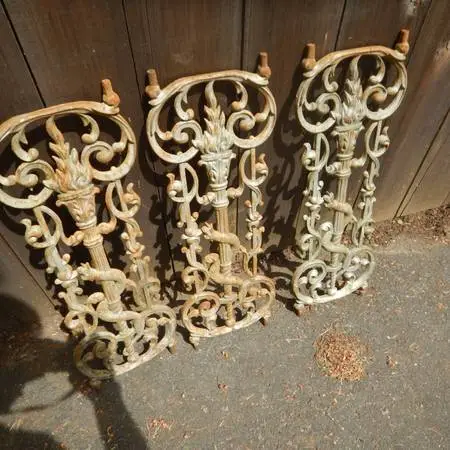 >>ANTIQUE SOLID CAST IRON COOL GARDEN ART ITEMS, SUPER VINTAGE<<