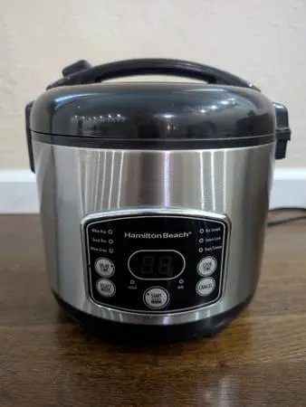 Hamilton Beach 20-Cup Digital Rice Cooker & Steamer - Works Great