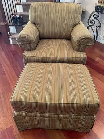 Harden Chair with ottoman