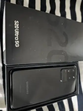 SAMSUNG S20 ULTRA