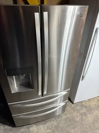 Refrigerator kenmore 4 door