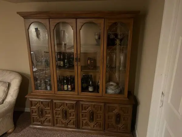 China Cabinet Vintage