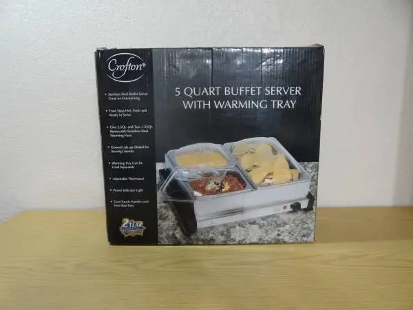 New Crofton 5 qt Buffet server with Food Warmer