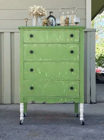 Cute Vintage Dresser
