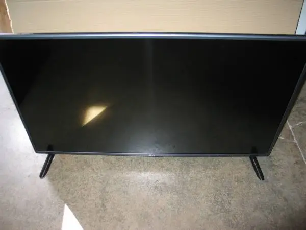 42 LG HDMI TV
