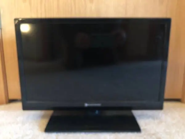 Element ELEFT195 19 HD Digital LED TV