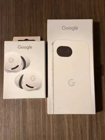 Google Pixel 10a 128GB Unlocked + Pixel Buds 2a - Fog