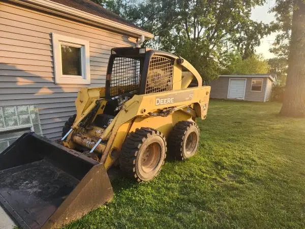 Skid Steer Loaders DEERE