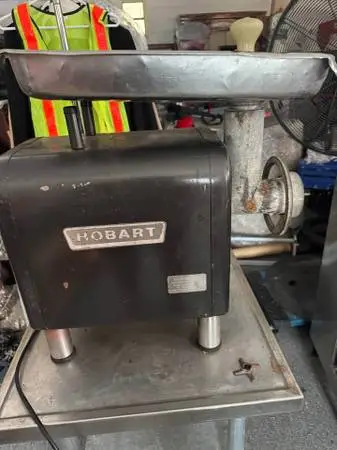 HOBART Commercial Grinder Model 4812 Works Well