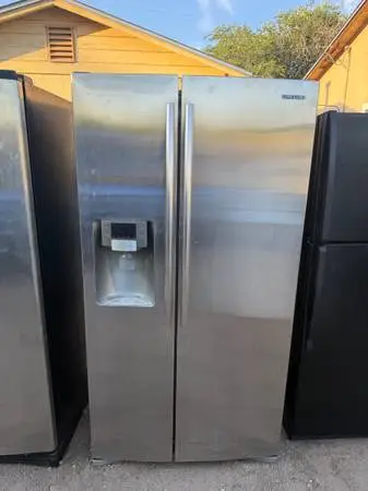 Samsung Silver Stainless Steel Refrigerator For Sale $260 Or OBO