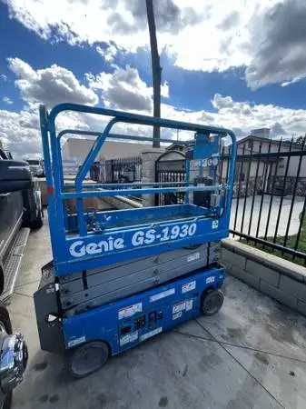 2016 GENIE GS1930 SCISSOR LIFT