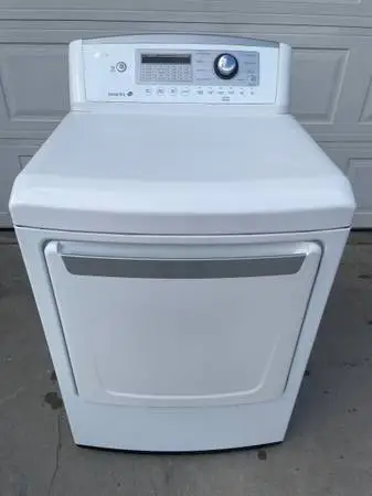 White lg gas dryer
