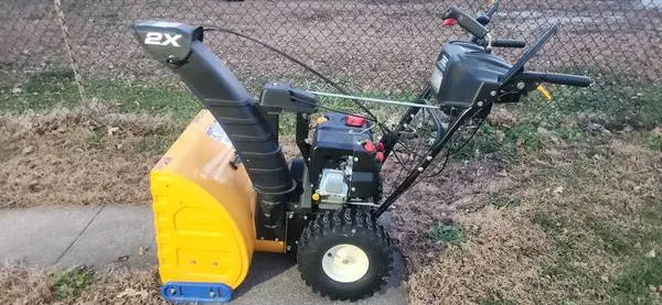 Cub Cadet 2-Stage Elec Start Snowblower w/ Power Steering...