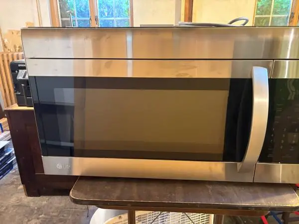 LG Microwave
