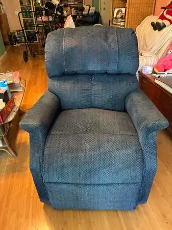 Lift Recliner-Golden Technologies Comforter Series