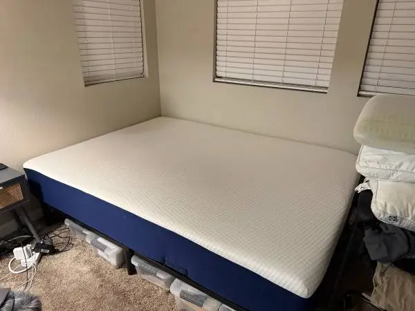Electric bed frame + First owner mid-premium mattress