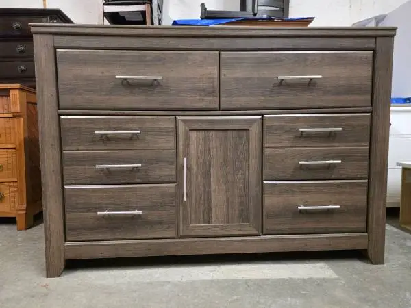 Large Brown Rustic Style 6 Drawer Dresser
